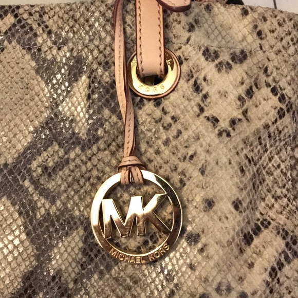Michael Kors snake skin print bag and wallet - Picture 4 of 4